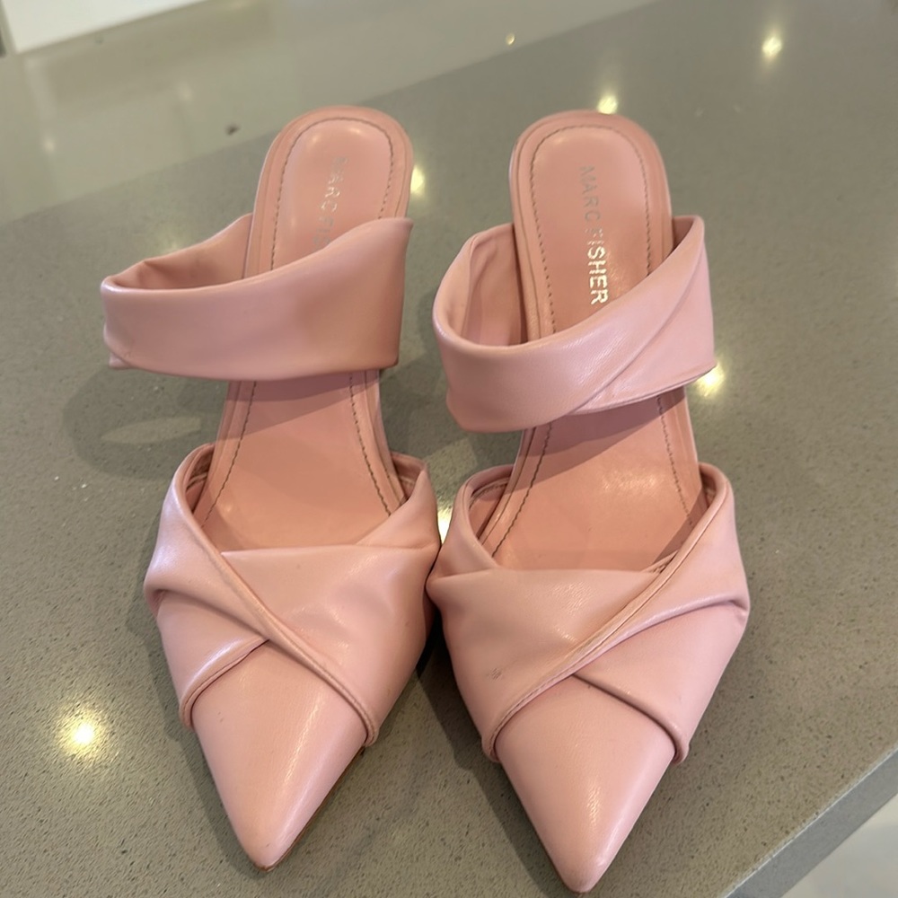 Pink heels